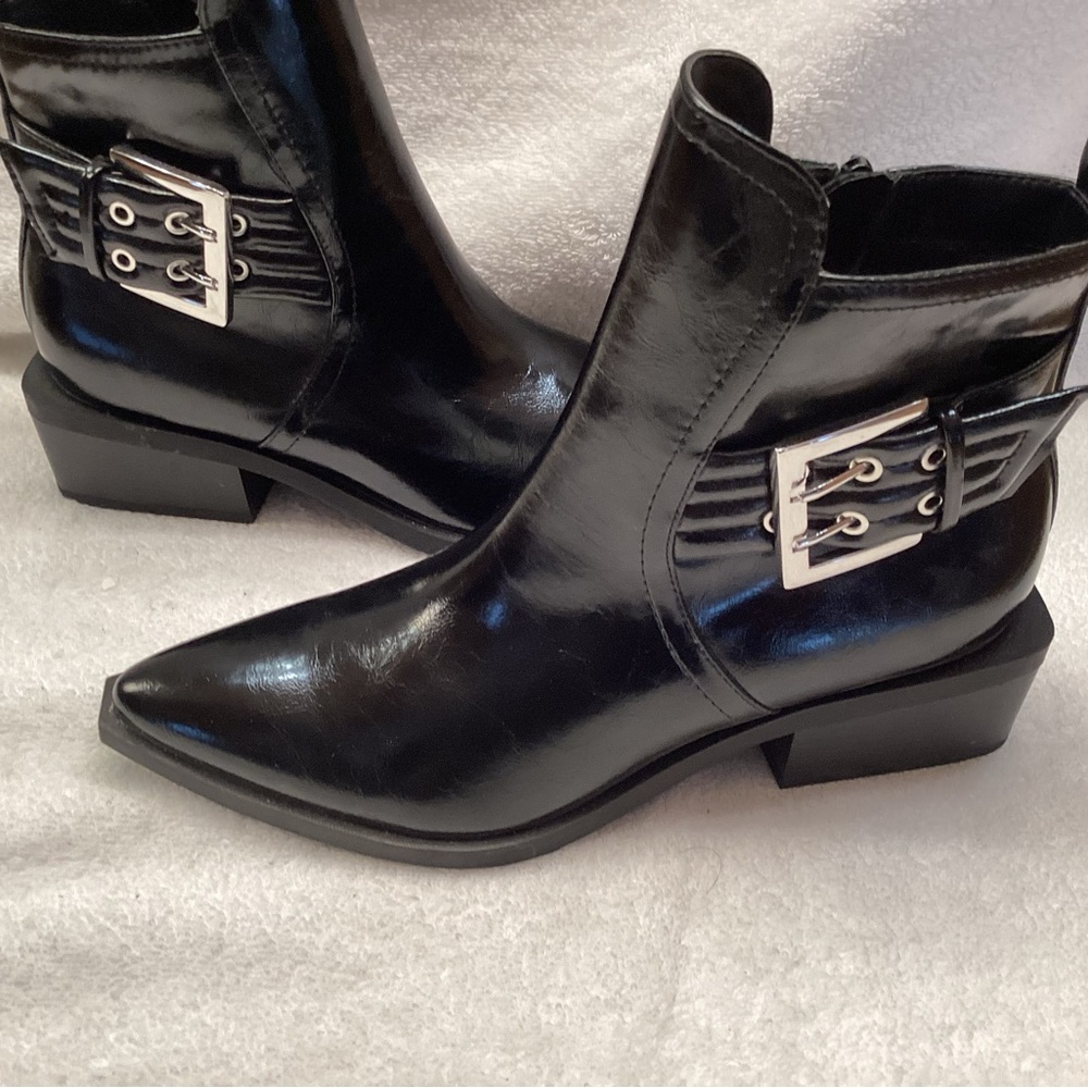 Wild Fable Black Ankle Boots with Silver Buckles size 8